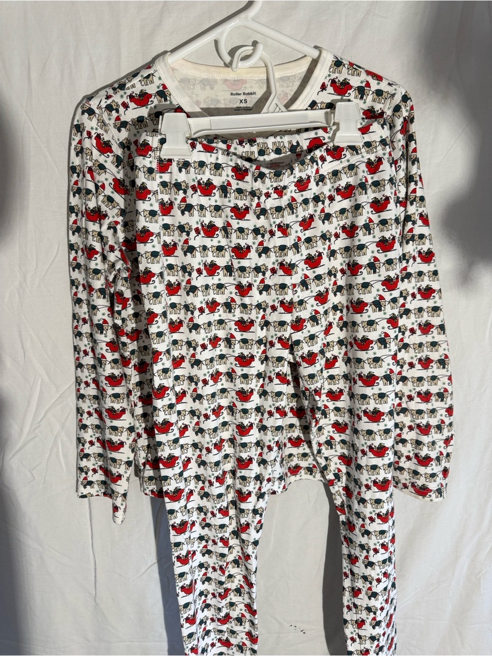 Roller Rabbit long-sleeve/pants sleepy set Holiday print with elephant & sleigh